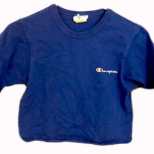 Cropped champion tee 💙💙